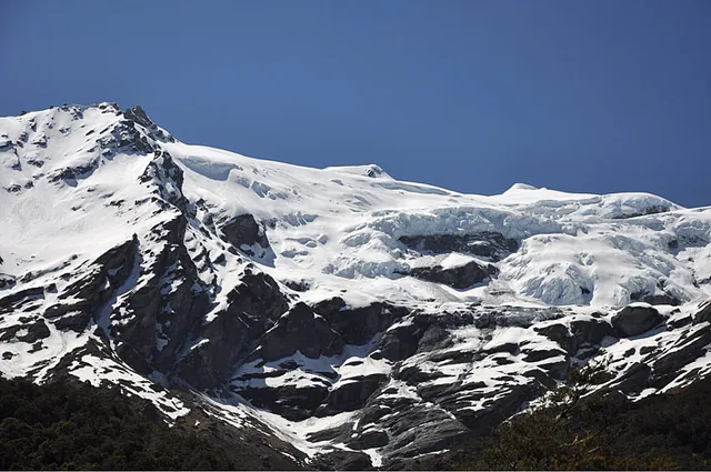 Small glacier views to be seen en-route