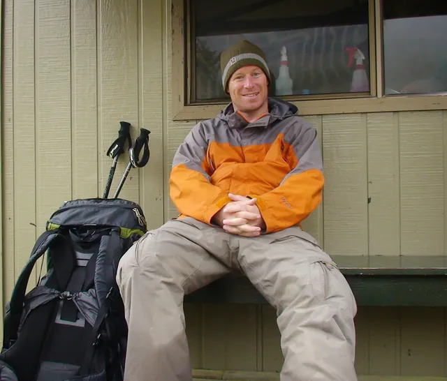 A short break at Lake Howden Hut. The porch provided a welcome break from the rain