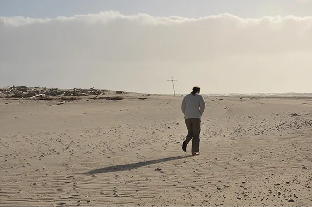 Heading out for a pre-dinner stroll along the beach