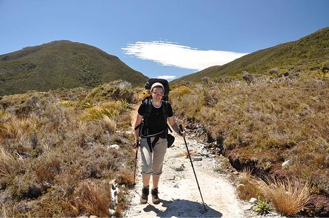 The strange cloud behind Gill stayed there all morning