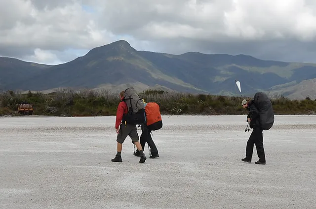 And away we go! A quick dash across the airstrip and then a long walk south for the day