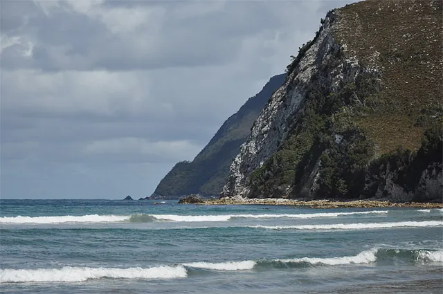Looking south to the rocky outcrop of Cox Bluff