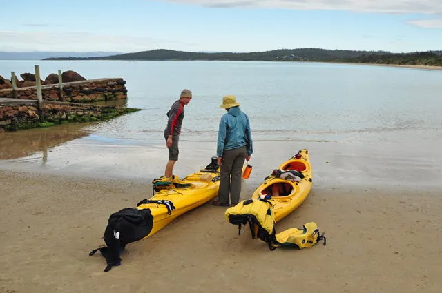 Suitably dried off, we ram the rest of the gear in the kayaks and make our way out from Coles Bay
