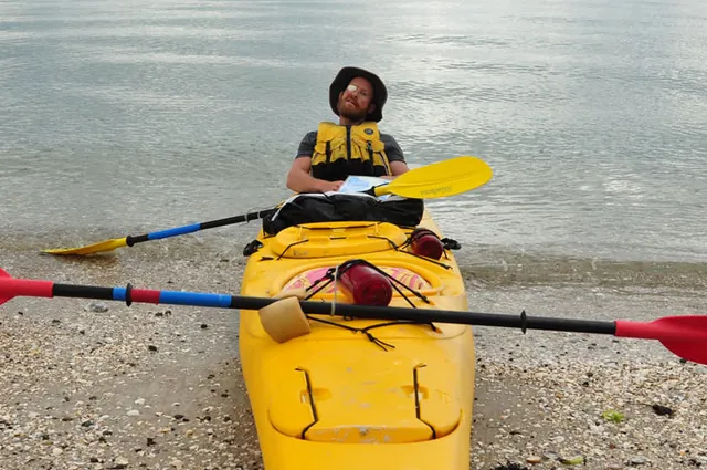 I paddled the whole day with this eye patch shell (honest!)