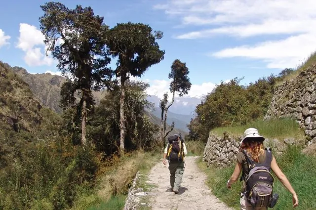 We push on to complete the final uphill section of the trail