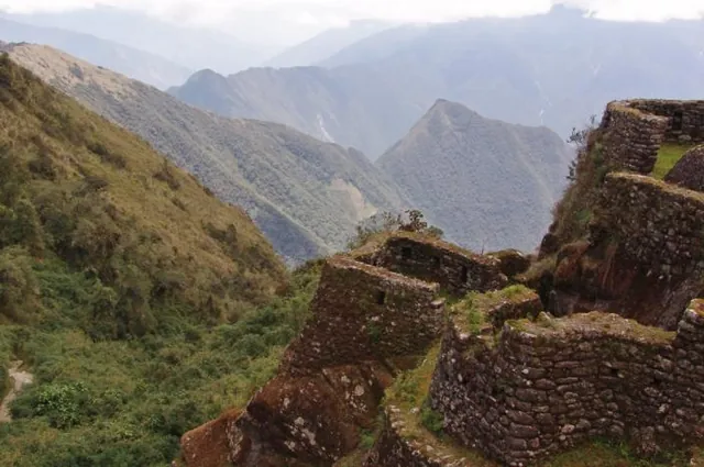 Finally the mountain Machu Picchu (the pointy one) comes into view. The Machu Picchu site is behind it