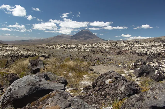 Spectacular Ngaruhoe vista leaving Ruapehu