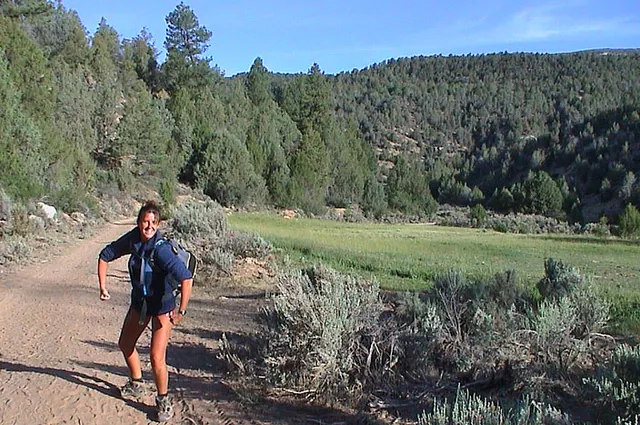 Gill flexing a British Bulldog at the start of the Narrows