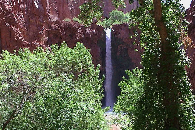 Looking back at Mooney Falls as we head further down the canyon