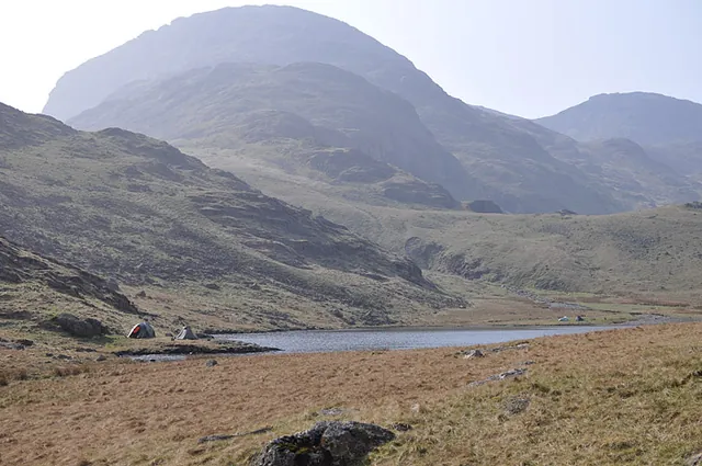 Some idyllic wild camping on the edge of Styhead Tarn