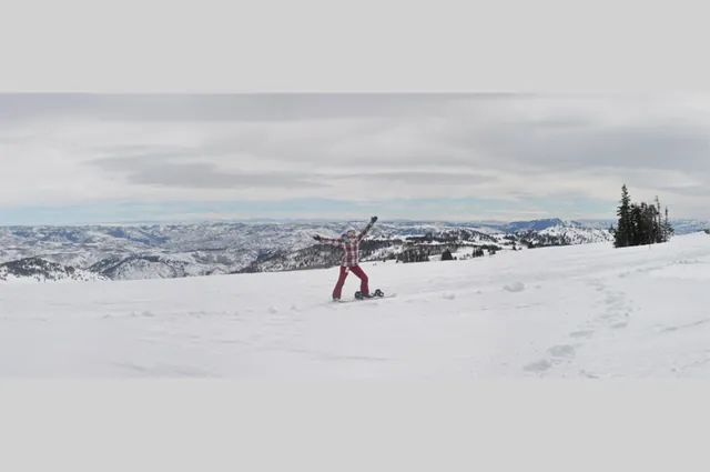 Panorama shot from the edge of Cobabe Canyon