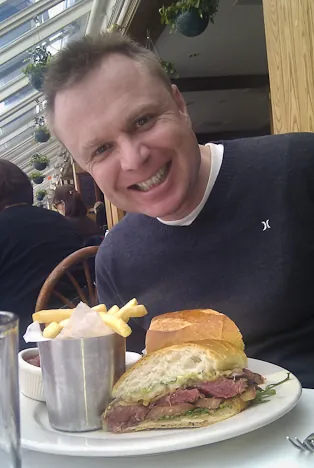 Enjoyable huge lunch in the Harbour Lights restaurant on Pier 17