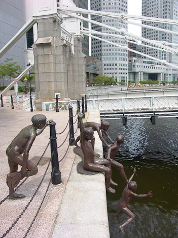 A fun sculpture on the way to Boat Quay