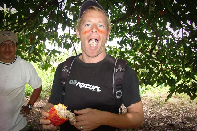 Kurt convinced me to try out the cocoa fruit ... hmm chocolatey