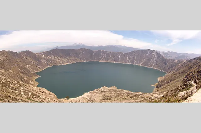 Quilotoa Crater