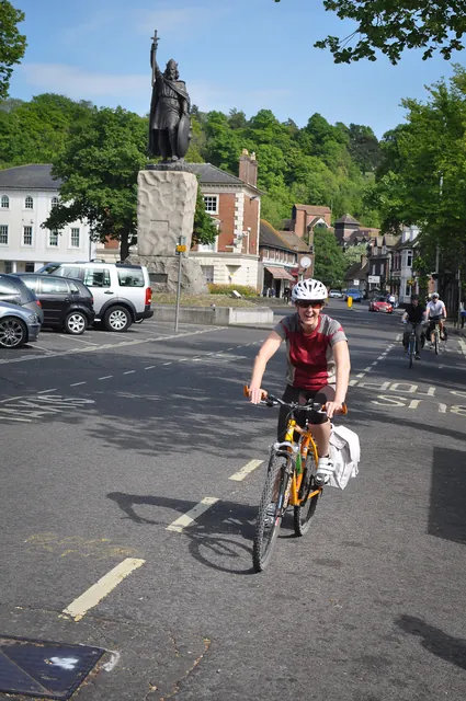 Gilly arriving in Winchester town centre ... well done my wuv!