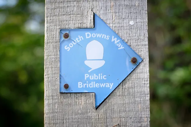 This is the main SDW sign that you follow. It varies in colour sometimes depending on whether it is suitable for horse drawn carriages