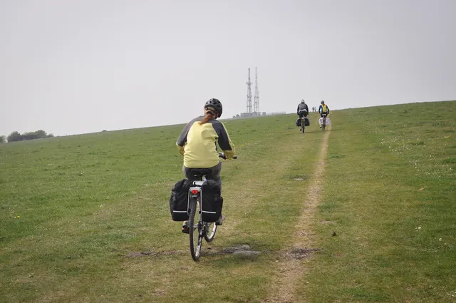 Heading towards Beddingham Hill masts
