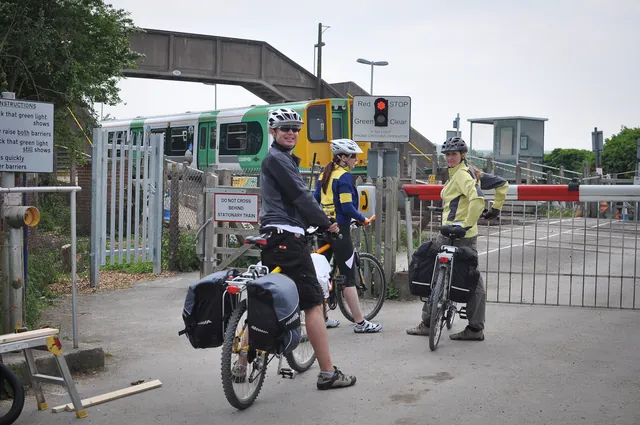 Most of the road/rail/river crossings are very friendly to cyclists/walkers
