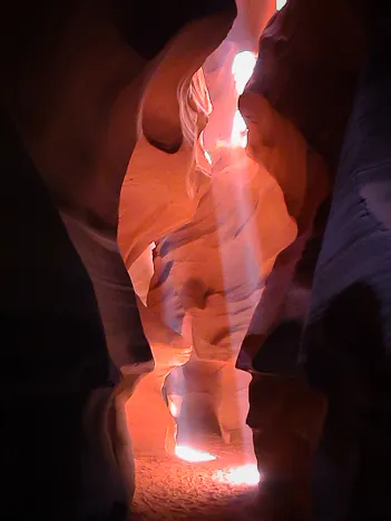 Antelope Canyon — photograph 9