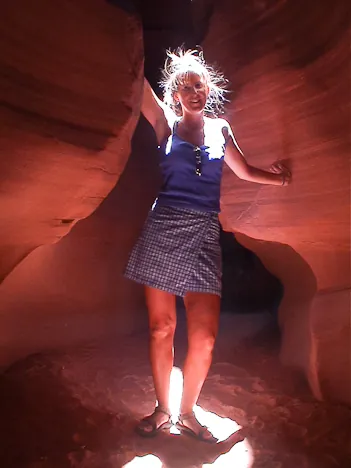 Antelope Canyon — photograph 11