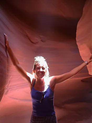 Antelope Canyon — photograph 13