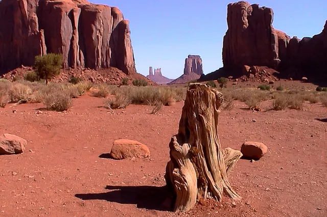 Monument Valley — photograph 8