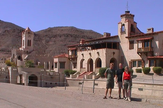 A brief visit to Scotty's Castle for refreshments