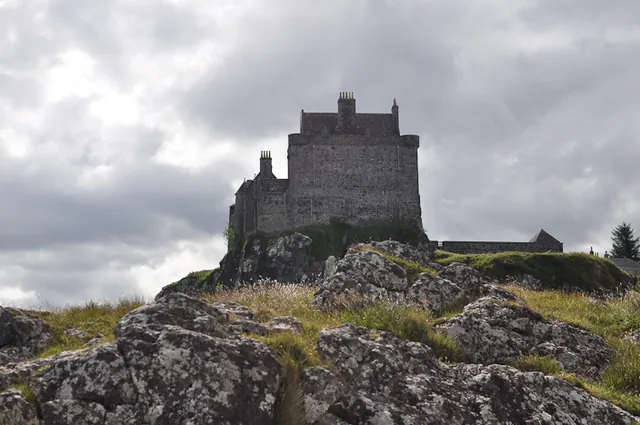 At first glance it looks like a straight walled side, but on closer squinting you can see the tiny windows