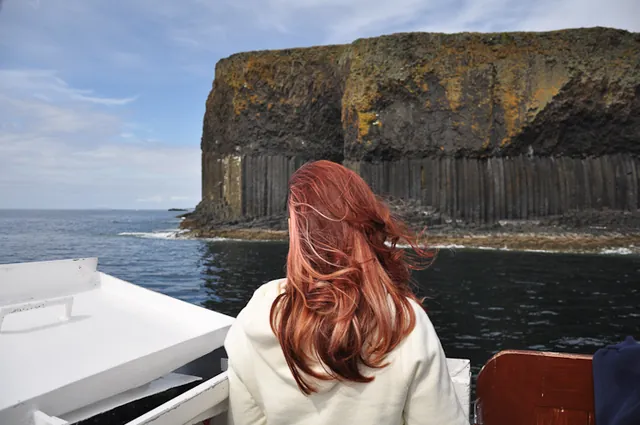 Approaching Fingal's Cave on Staffa