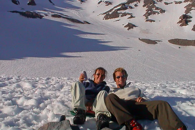 Relaxing with a DC and Red Banks behind us (the first uphill challenge tomorrow)