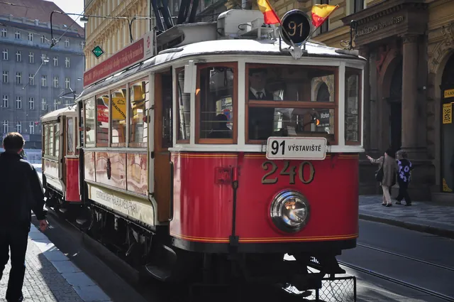 Love the trams!
