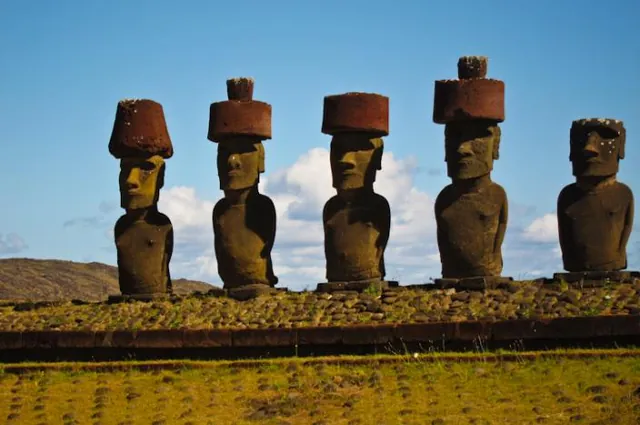 The guy on the right was terribly upset that he'd forgotten his hat!