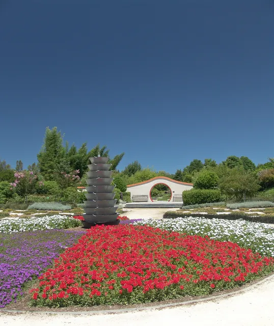 The Chinese Moongate gardens