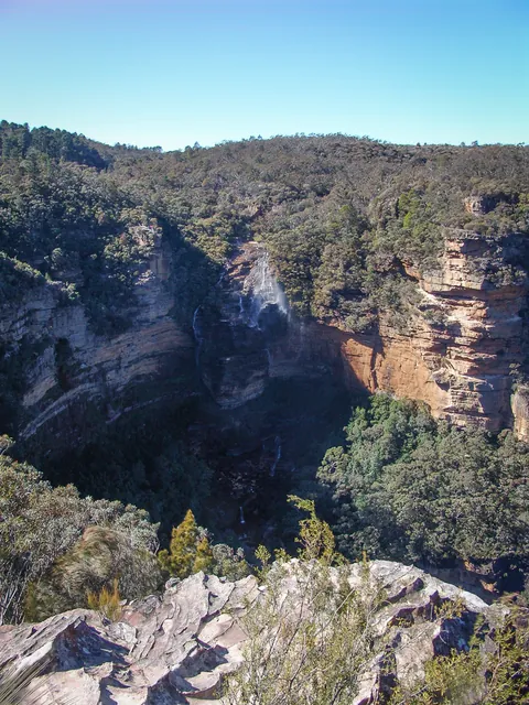 Wentworth Falls in the distance