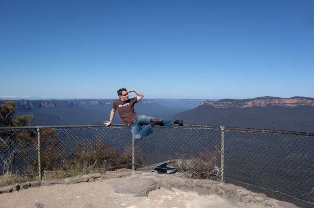 A final slo-mo kung fu kick from Sublime Point ... goodbye Blue Mountains, we WILL be back