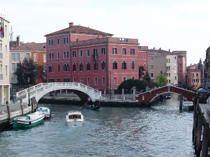 Nice canal views nearby