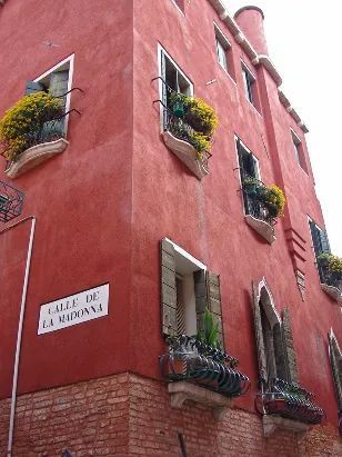 Pretty streets and houses