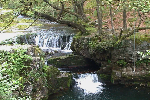 Ystradfellte Waterfalls — photograph 20