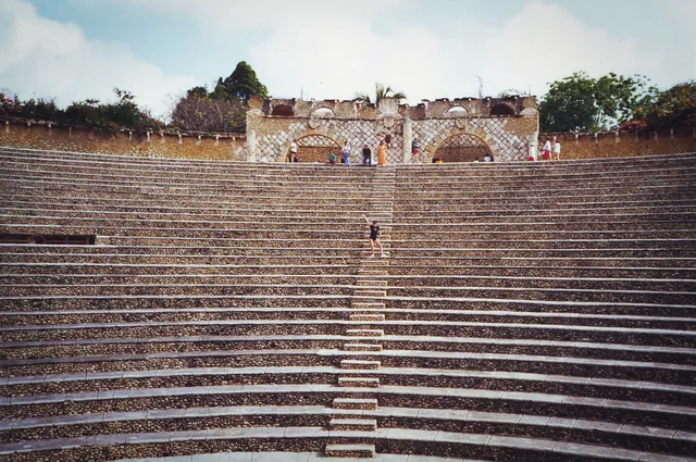 5000 (hard) seat capacity