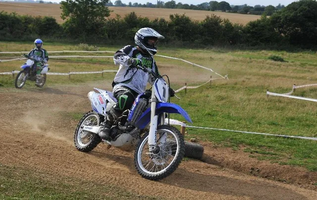 Nicely into the turn Mr Mike ... one foot down