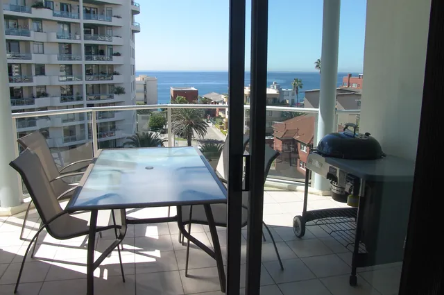 We *had* to get a decent charcoal BBQ for our time in Australia, but such was the ferocity of evening convection wind on the balcony that we only used it a quarter the amount of times that we thought we would