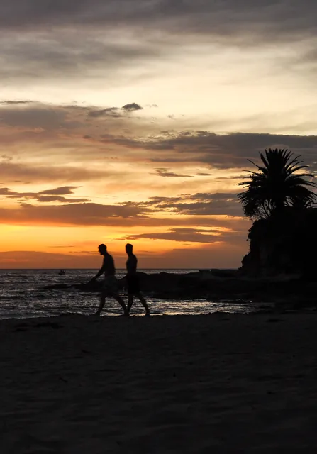 Out and about with the D90 for the early Cronulla sunrise shots