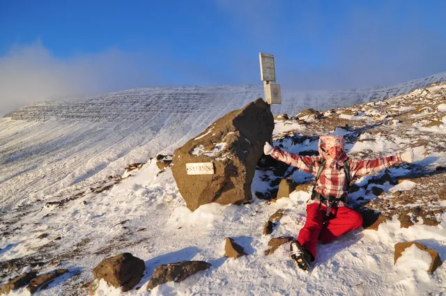Gilly decides she's reached a high enough point at marker 5 and is pleased with the view below