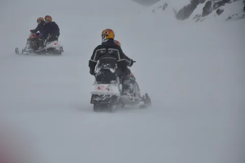 Snowmobiling on Myrdalsjokull — photograph 18