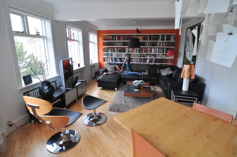 Naz did well to find this fab apartment in the centre of Reykjavik (on Airbnb)