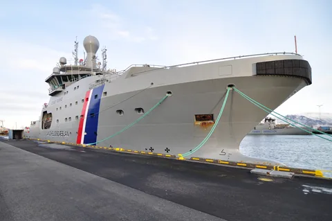 Now that's what you call a Coast Guard boat