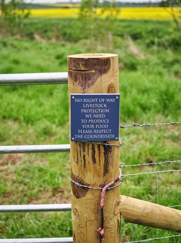 Strange sign, especially with no real path leading on from it, but if somebody's gone to the trouble of printing it and putting it up, there's obviously a shortcut to somewhere