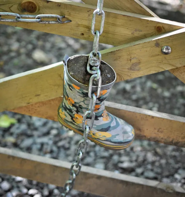 Cute idea for a gate swing weight