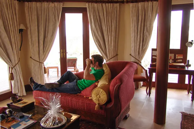 Al Maha Desert Resort — photograph 4